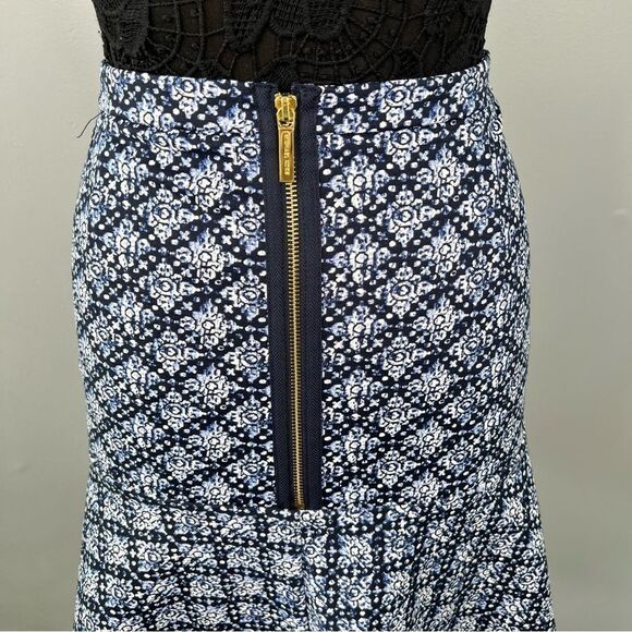 Sz 12 Michael Michael Kors Blue& White Floral Skater Skirt NWOT $80 MSRP - Picture 6 of 9